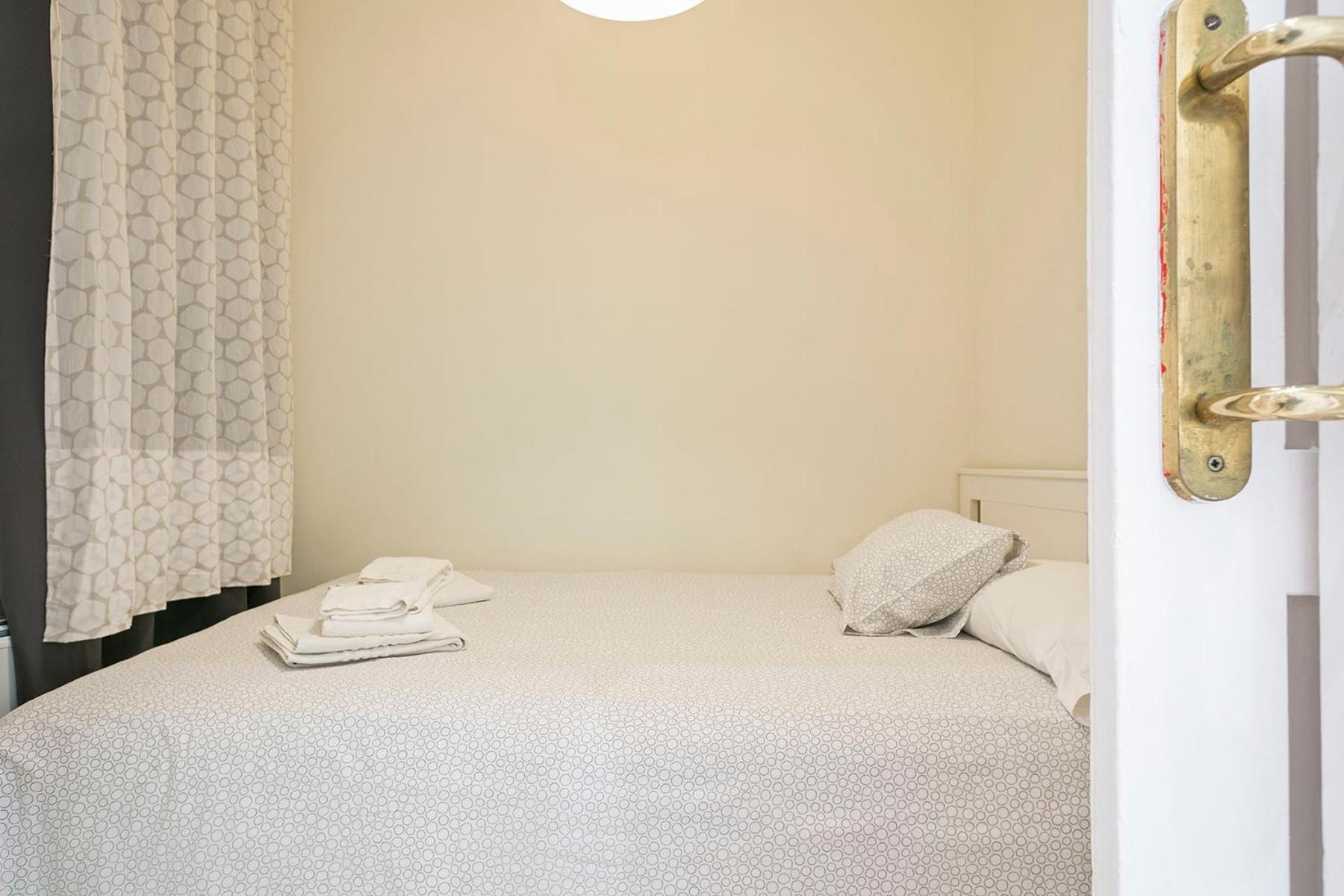 Apartmento Industria Barcelona Buitenkant foto